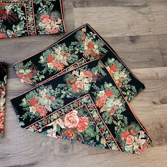 April Cornell Merry Black Set of 5 - Picture 8 of 8